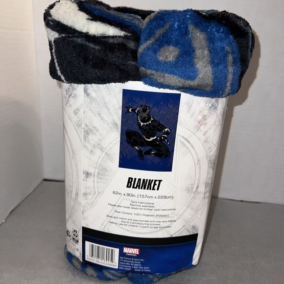 New Black Panther Claws Out 62” x 90” Throw Blanket for Kids Large Avengers - Picture 5 of 6